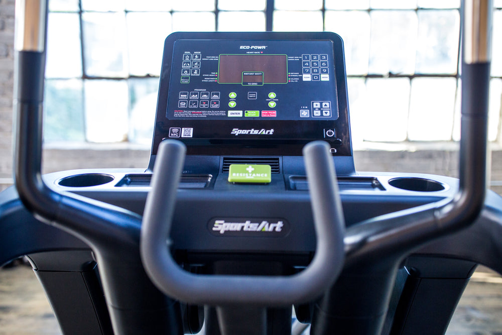 SportsArt G886 Cross Trainer –  Verso Status ECO-POWR Cross Trainer