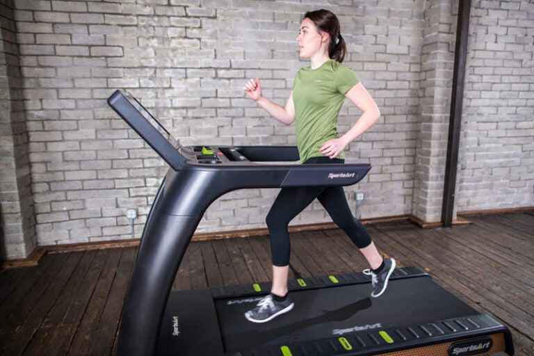 SportsArt T676 Status ECO-NATURAL Treadmill with 19″ SENZA™ Touchscreen