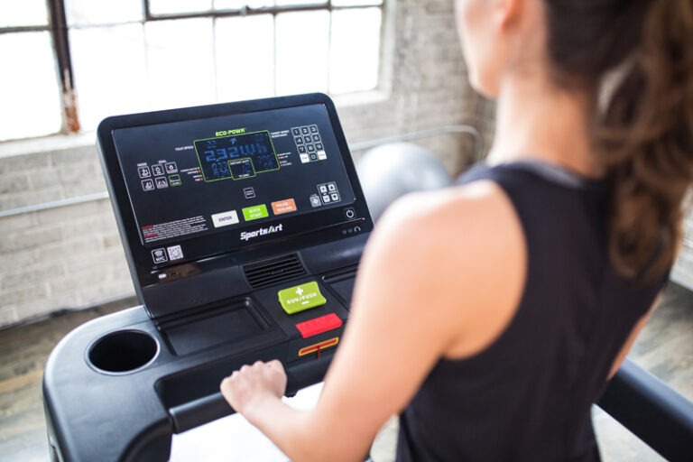 SportsArt G690 Verde Status ECO-POWR™ Treadmill – Premium Commercial Performance