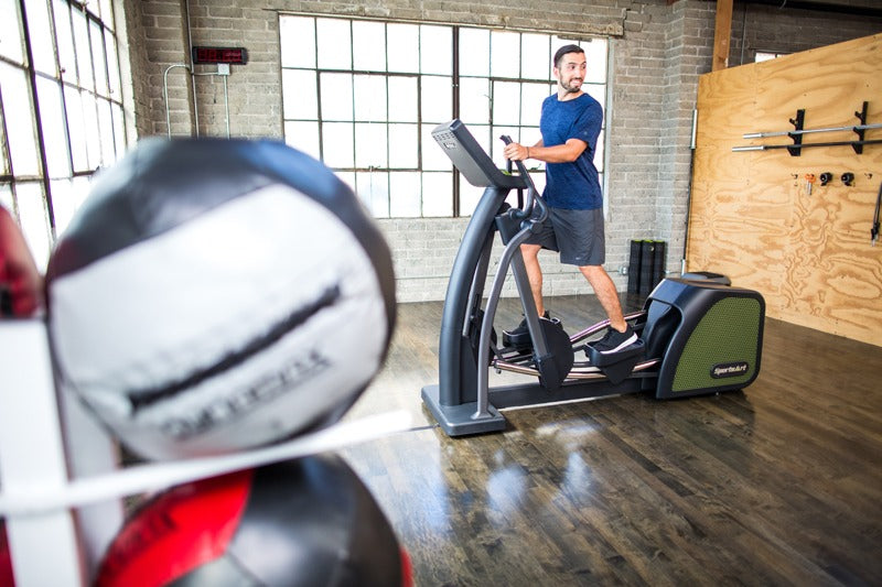 SportsArt – G876 status ECO-POWR elliptical front-drive commercial elliptical with Self-powered Technology.