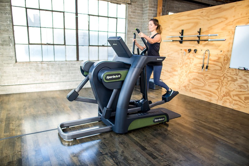 SportsArt G886 Cross Trainer –  Verso Status ECO-POWR Cross Trainer