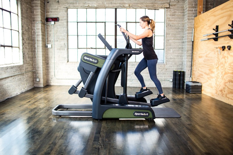 SportsArt G886 Cross Trainer –  Verso Status ECO-POWR Cross Trainer