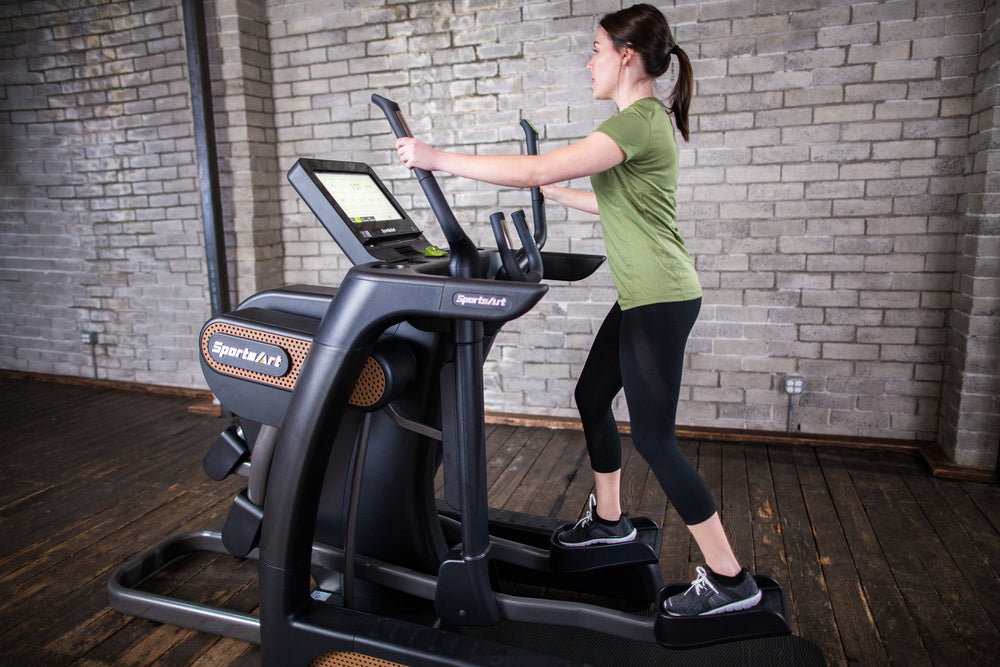 SportsArt V886-16″ Versa Cross Trainer