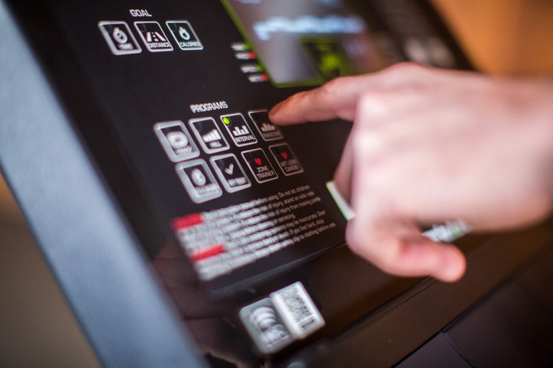 SportsArt T676 Status ECO-NATURAL™ Commercial Treadmill