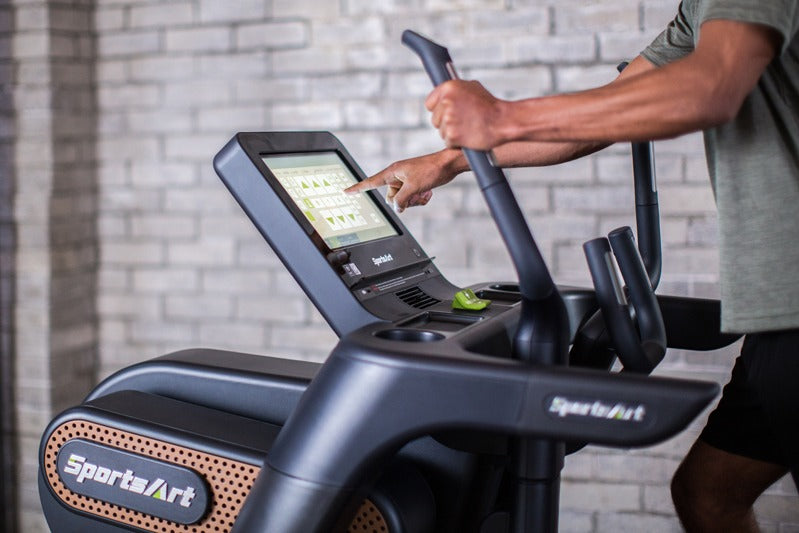 SportsArt V886-16″ Versa Cross Trainer