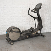 Commercial Elliptical Trainer - Touch Screen - Muscle D Fitness - Cardio - Cross Trainer